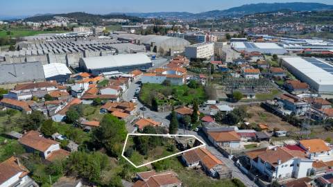 Moradia para Restaurar T3 Venda em Gondar,Guimarães