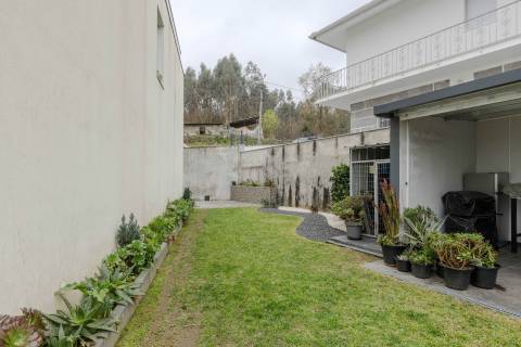 Moradia T3 Venda em Pousada de Saramagos,Vila Nova de Famalicão