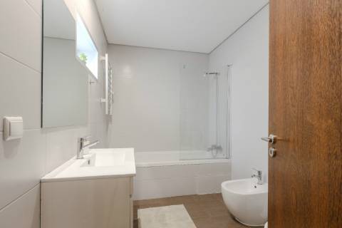 Moradia T3 Venda em Pousada de Saramagos,Vila Nova de Famalicão