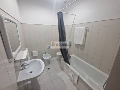 Residencial T5 Venda em Almodôvar e Graça dos Padrões,Almodôvar