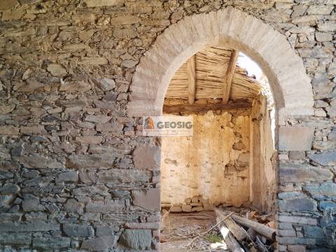 Moradia para Restaurar T2 Venda em Ameixial,Loulé