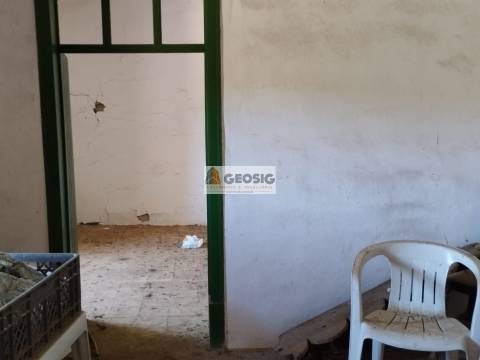 Moradia para Restaurar T2 Venda em Ameixial,Loulé