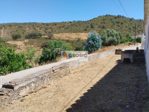 Moradia para Restaurar T2 Venda em Ameixial,Loulé