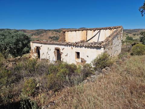 Moradia para Restaurar T2 Venda em Ameixial,Loulé