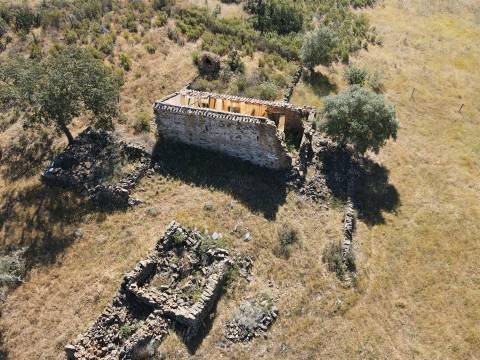 Moradia para Restaurar T2 Venda em Ameixial,Loulé