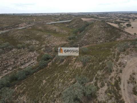 Quintinha  Venda em Santa Clara-a-Nova e Gomes Aires,Almodôvar