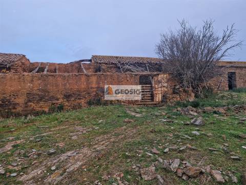 Moradia Geminada T3 Venda em Ourique,Ourique