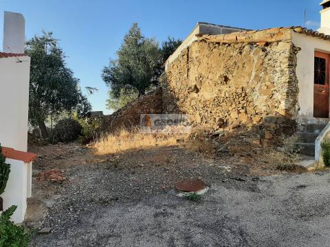 Moradia Devoluta T2 Venda em Martim Longo,Alcoutim