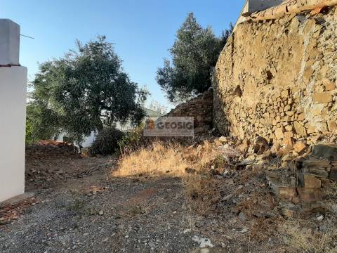 Moradia Devoluta T2 Venda em Martim Longo,Alcoutim