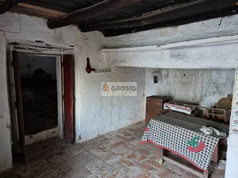 Moradia T2 Venda em Santa Cruz,Almodôvar