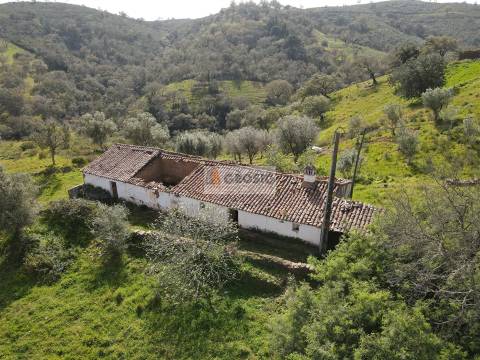 Quintinha T2 Venda em Santa Clara-a-Nova e Gomes Aires,Almodôvar