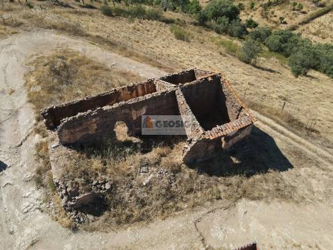 Quinta T3 Venda em Santa Clara-a-Nova e Gomes Aires,Almodôvar