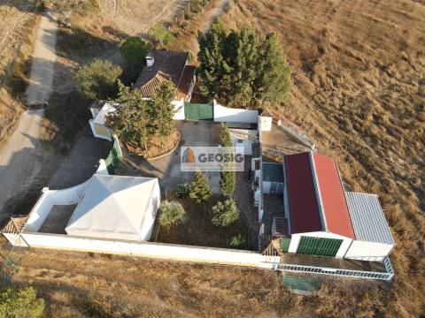 Quintinha T2 Venda em Almodôvar e Graça dos Padrões,Almodôvar