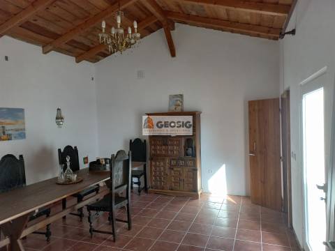 Quintinha T2 Venda em Almodôvar e Graça dos Padrões,Almodôvar