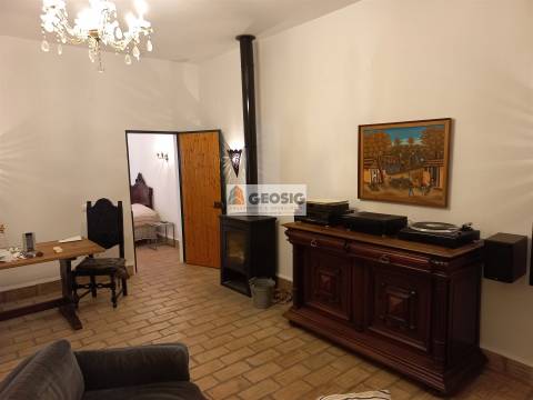 Quintinha T2 Venda em Almodôvar e Graça dos Padrões,Almodôvar