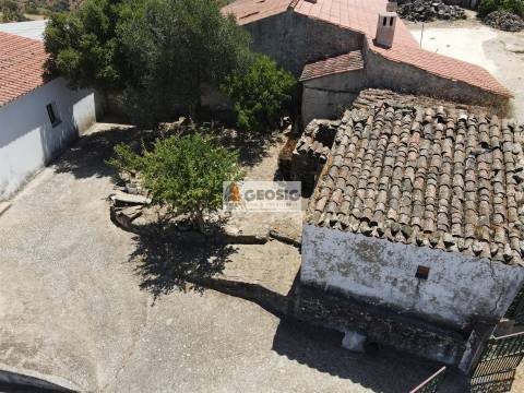 Moradia T2 Venda em São Barnabé,Almodôvar