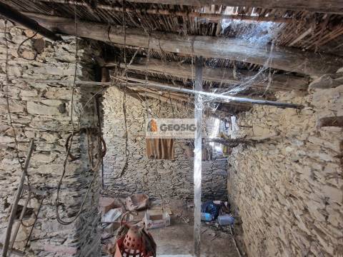 Moradia para Restaurar T3 Venda em Santa Cruz,Almodôvar