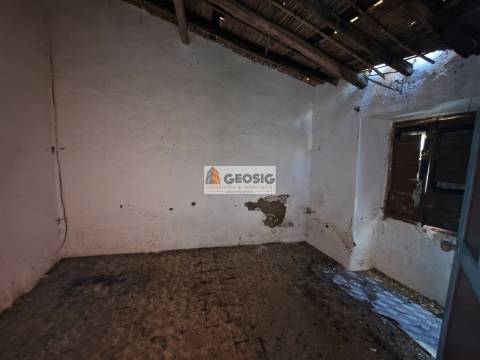 Moradia para Restaurar T3 Venda em Santa Cruz,Almodôvar