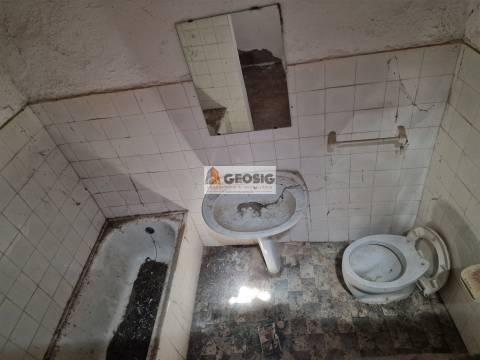 Moradia para Restaurar T3 Venda em Santa Cruz,Almodôvar