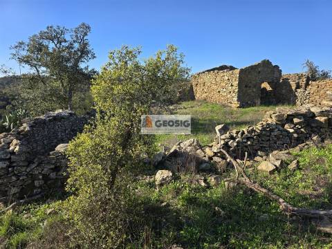 Quinta T2 Venda em Santa Clara-a-Nova e Gomes Aires,Almodôvar