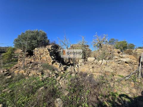 Quinta T2 Venda em Santa Clara-a-Nova e Gomes Aires,Almodôvar