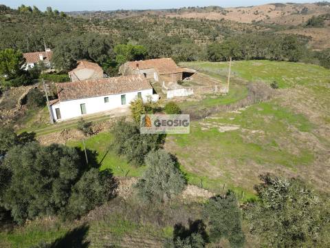 Quinta T2+1 Venda em Santa Clara-a-Nova e Gomes Aires,Almodôvar