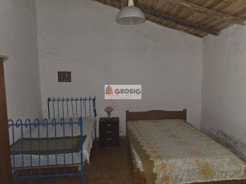 Moradia Geminada T1+2 Venda em Castro Verde e Casével,Castro Verde