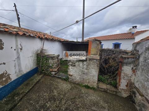 Moradia Geminada T1+2 Venda em Castro Verde e Casével,Castro Verde