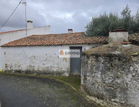 Moradia Geminada T1+2 Venda em Castro Verde e Casével,Castro Verde