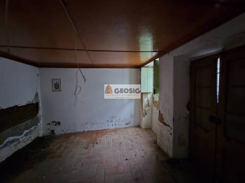 Moradia Geminada T5 Venda em Ourique,Ourique