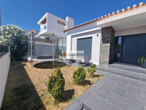 Moradia T4 Venda em Almodôvar e Graça dos Padrões,Almodôvar