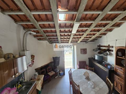 Moradia Geminada T1+1 Venda em Almodôvar e Graça dos Padrões,Almodôvar