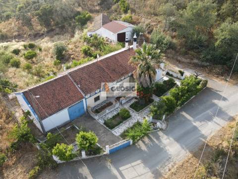 Moradia Isolada T4 Venda em São Barnabé,Almodôvar