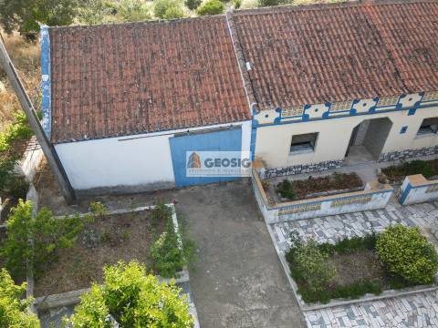 Moradia Isolada T4 Venda em São Barnabé,Almodôvar