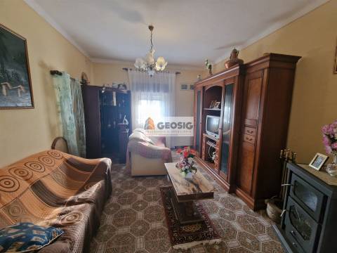 Moradia Isolada T4 Venda em São Barnabé,Almodôvar