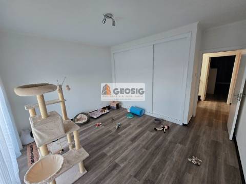 Moradia Isolada T3+1 Venda em Almodôvar e Graça dos Padrões,Almodôvar