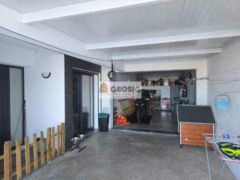 Moradia Isolada T3+1 Venda em Almodôvar e Graça dos Padrões,Almodôvar