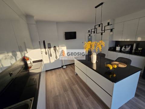 Moradia Isolada T3+1 Venda em Almodôvar e Graça dos Padrões,Almodôvar