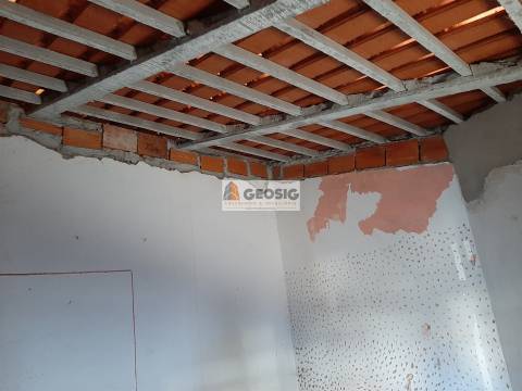 Moradia para Restaurar T2 Venda em Almodôvar e Graça dos Padrões,Almodôvar