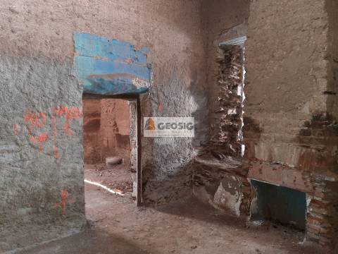 Moradia para Restaurar T2 Venda em Almodôvar e Graça dos Padrões,Almodôvar