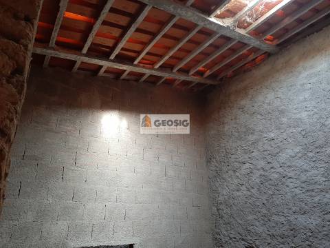 Moradia para Restaurar T2 Venda em Almodôvar e Graça dos Padrões,Almodôvar