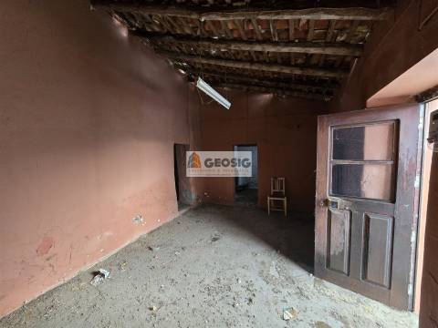 Moradia para Restaurar T1 Venda em Almodôvar e Graça dos Padrões,Almodôvar