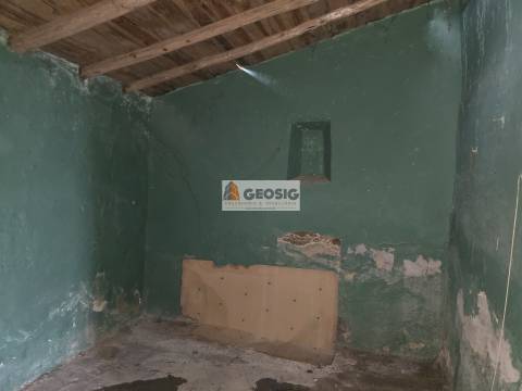 Moradia para Restaurar T1 Venda em Almodôvar e Graça dos Padrões,Almodôvar