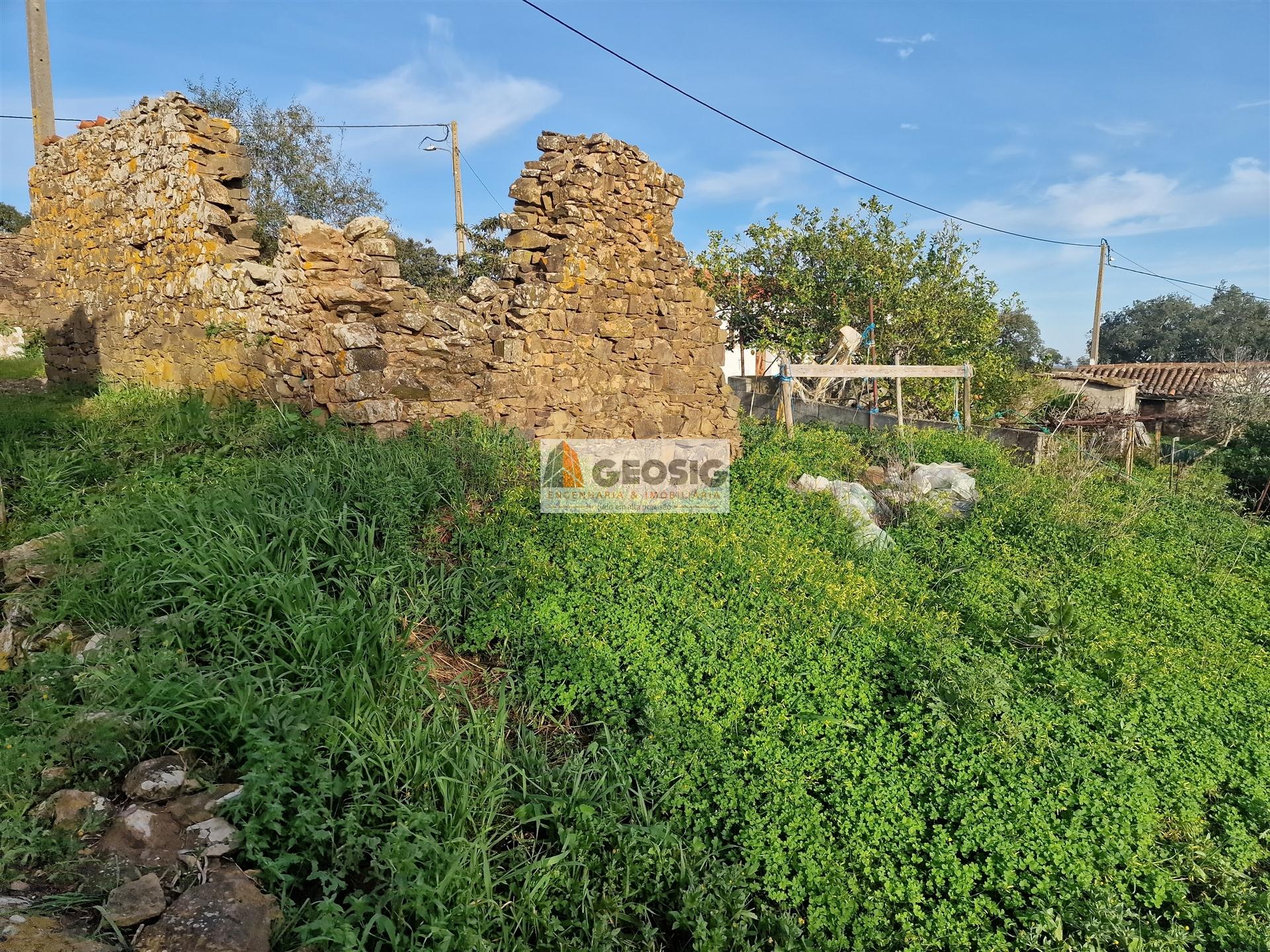 Moradia para Restaurar T1 Venda em Santa Cruz,Almodôvar