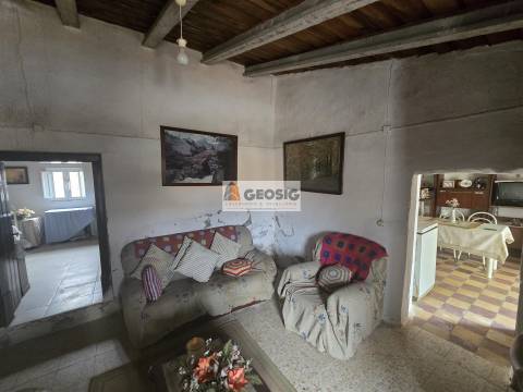 Moradia Geminada T3, Beja, Almodôvar, Santa Cruz