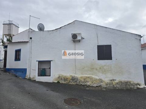 Moradia T2 Venda em Almodôvar e Graça dos Padrões,Almodôvar