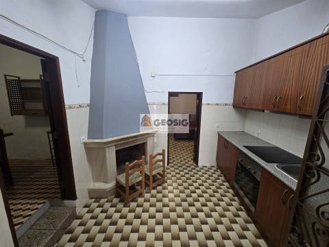 Moradia T2 Venda em Almodôvar e Graça dos Padrões,Almodôvar