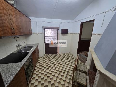 Moradia T2 Venda em Almodôvar e Graça dos Padrões,Almodôvar