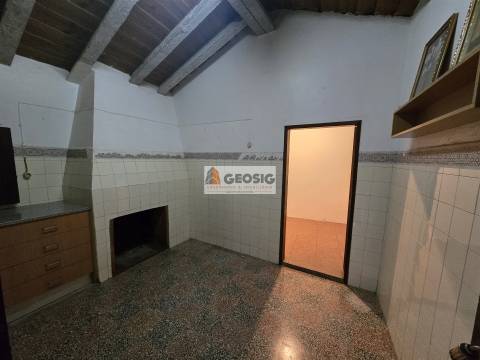 Moradia T2 Venda em Almodôvar e Graça dos Padrões,Almodôvar