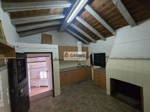 Moradia T2 Venda em Almodôvar e Graça dos Padrões,Almodôvar